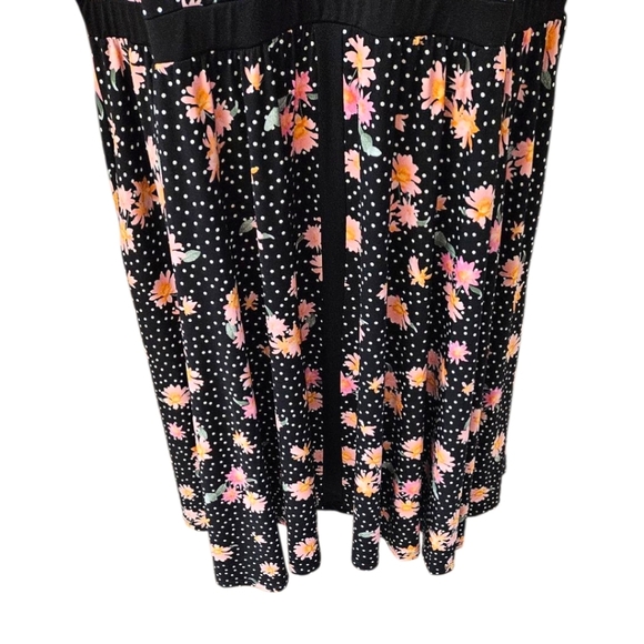 TORRID Plus Size Mini Studio Knit High Neck Floral Poka-Dot Skater Dress 3X - Picture 9 of 16